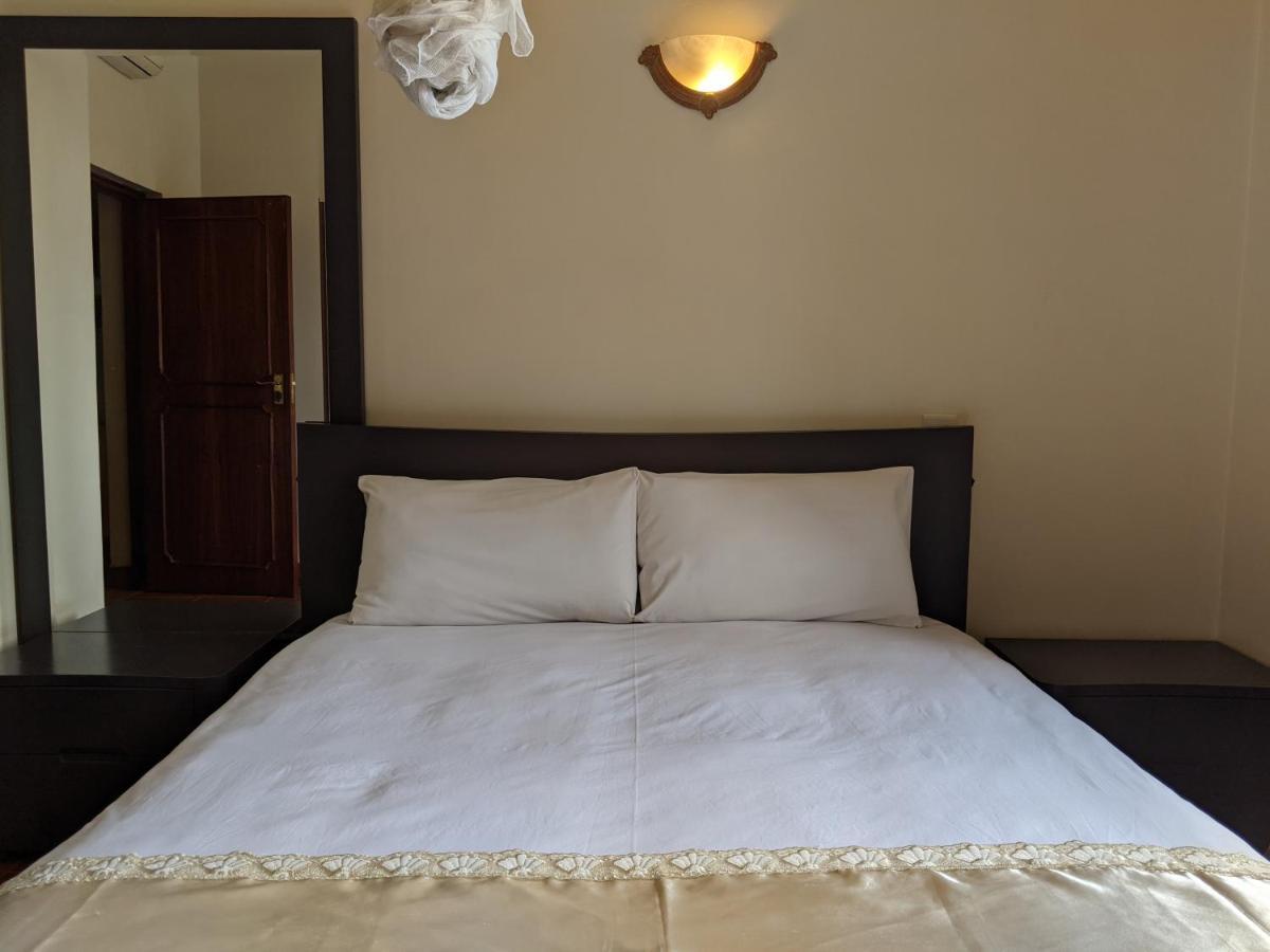 Prestige Hotel Suites 캄팔라 외부 사진