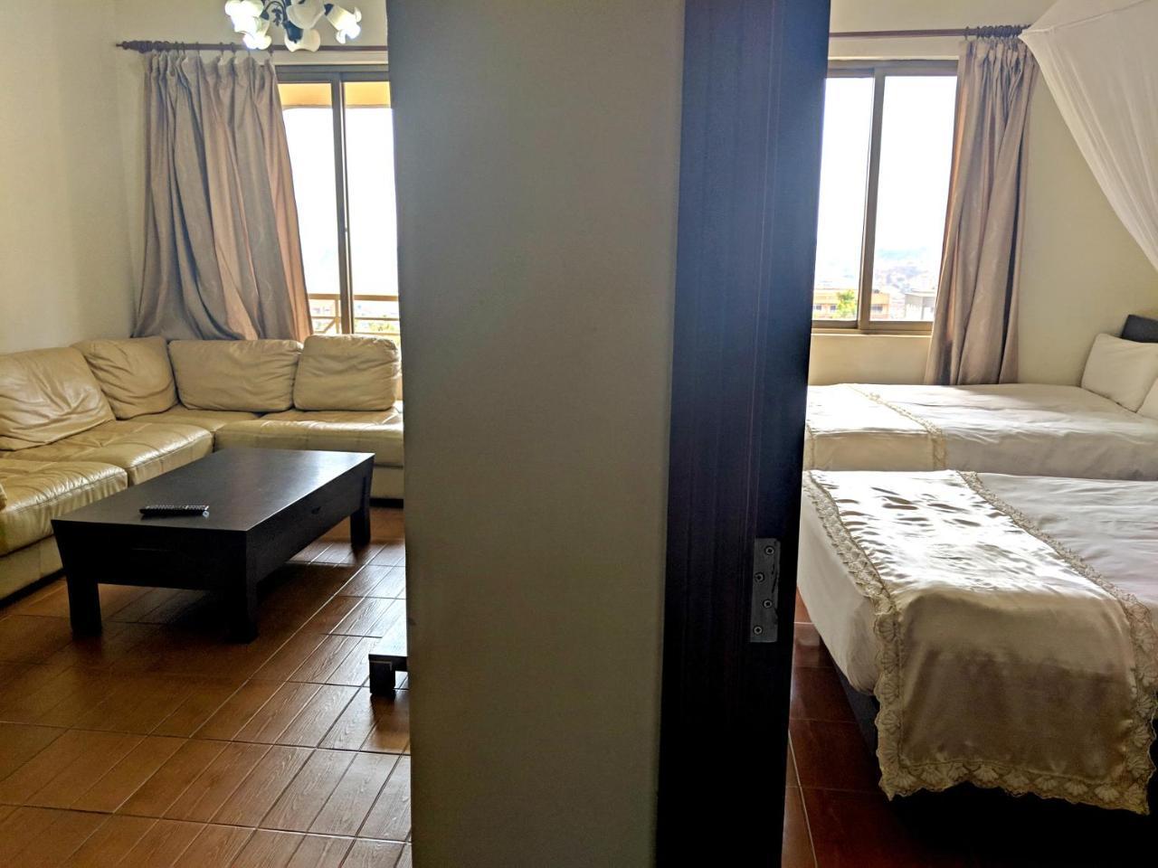 Prestige Hotel Suites 캄팔라 외부 사진